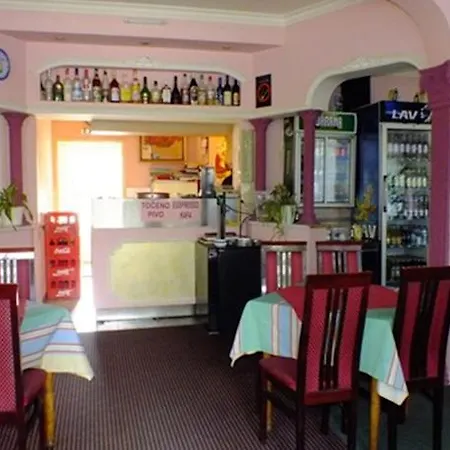 Hotel Lux 3*