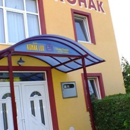 Lux Hotel 3*